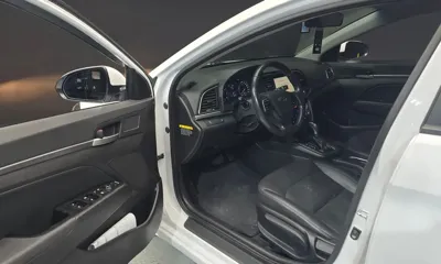 Hyundai Avante 2016, 102987 км, за 4561.08 USD - фото 11