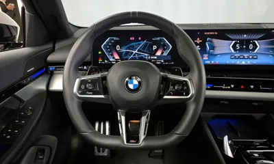 BMW 5-Series 2024, 6862 км, за 42870.19 USD - фото 13
