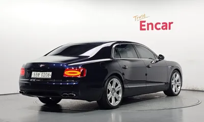 Bentley Flying Spur 2016, 107890 км, за 34527.71 USD
