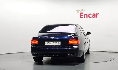 Bentley Flying Spur 2016, 107890 км, за 34527.71 USD