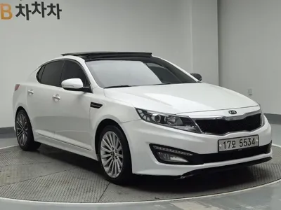 Kia K5 2011, 163456 км, за 2475.57 USD
