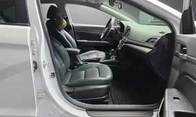 Hyundai Avante 2017, 164327 км, за 4096.46 USD - фото 10