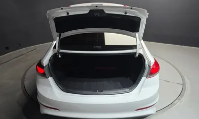 Hyundai Avante 2017, 164327 км, за 4096.46 USD - фото 20