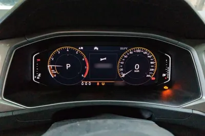 Volkswagen T-Roc 2019, 58400 км, за 10091 USD - фото 10