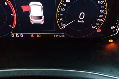 Volkswagen T-Roc 2019, 58400 км, за 10091 USD - фото 11