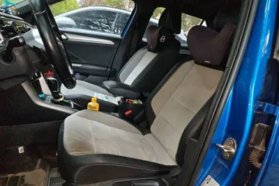 Volkswagen T-Roc 2019, 58400 км, за 10091 USD - фото 14