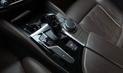 BMW 5-Series 2020, 79173 км, за 18905.08 USD - фото 9