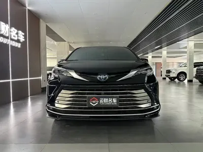Toyota Sienna 2022, 81000 км, за 33717.76 USD