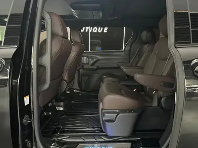 Toyota Sienna 2022, 81000 км, за 33717.76 USD