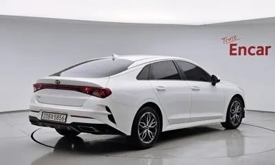 Kia K5 2020, 82735 км, за 10245.91 USD