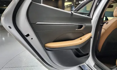 Hyundai Sonata 2020, 52770 км, за 13450.18 USD - фото 25