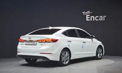 Hyundai Avante 2017, 26105 км, за 9311.71 USD