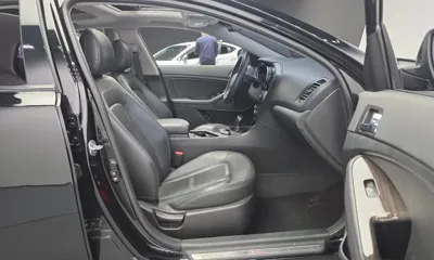 Kia K5 2011, 133520 км, за 2824.49 USD - фото 10