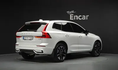 Volvo XC60 2026, 9464 км, за 39254.3 USD