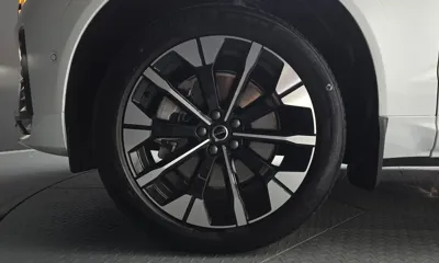 Volvo XC60 2026, 9464 км, за 39254.3 USD