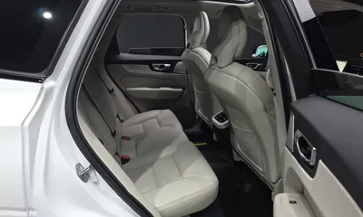 Volvo XC60 2026, 9464 км, за 38939.88 USD - фото 11