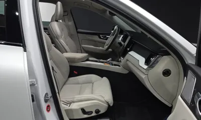 Volvo XC60 2026, 9464 км, за 38939.88 USD - фото 12