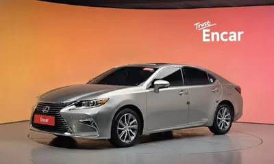 Lexus ES · 2017 год