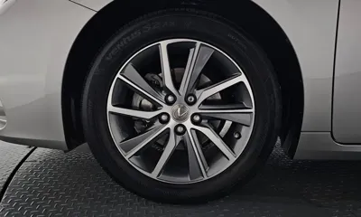 Lexus ES 2017, 135113 км, за 15819.88 USD
