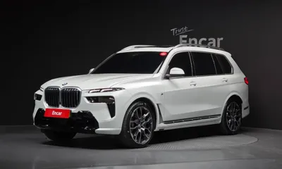 BMW X7 · 2025 год