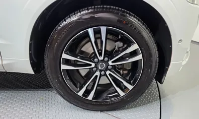 Volvo XC60 2018, 103405 км, за 16446.72 USD - фото 5