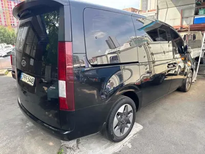 Hyundai Staria 2022, 39474 км, за 18831.31 USD - фото 3