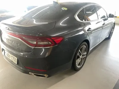 Hyundai Grandeur 2018, 208161 км, за 6622.51 USD