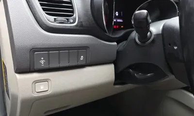 Kia Canival 2018, 133518 км, за 5525.58 USD - фото 27