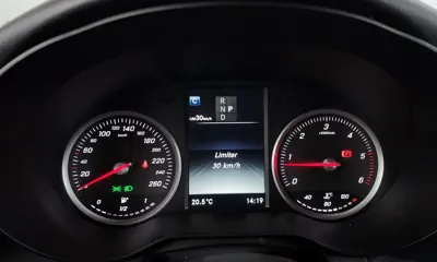 Mercedes-Benz GLC-Class 2018, 129822 км, за 17465.88 USD - фото 8