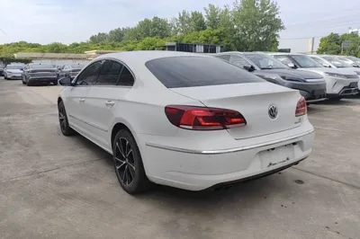 Volkswagen FAW-Volkswagen CC 2016, 92800 км, за 9596 USD