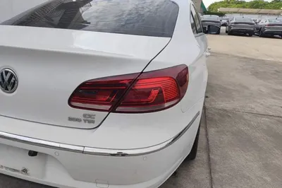 Volkswagen FAW-Volkswagen CC 2016, 92800 км, за 9596 USD - фото 9