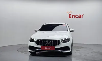 Mercedes-Benz E-Class 2022, 37142 км, за 28278.82 USD