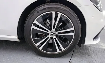 Mercedes-Benz E-Class 2022, 37142 км, за 28278.82 USD