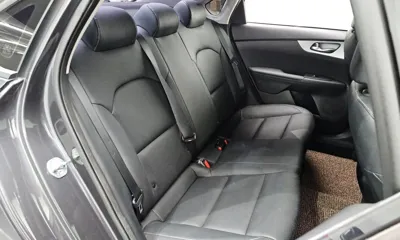Kia K3 2022, 34625 км, за 10708.63 USD - фото 31
