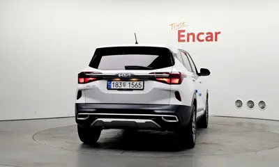 Kia Seltos 2023, 30039 км, за 11629.72 USD - фото 4