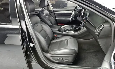 Hyundai Grandeur 2019, 57874 км, за 10726.12 USD - фото 10