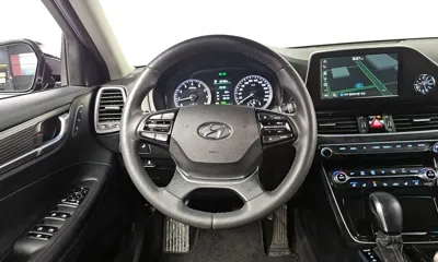 Hyundai Grandeur 2019, 57874 км, за 10726.12 USD - фото 12