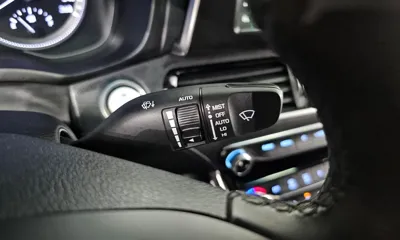 Hyundai Grandeur 2019, 57874 км, за 10726.12 USD - фото 18