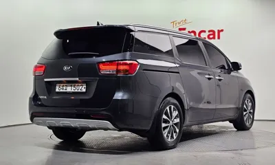 Kia Canival 2018, 70608 км, за 7488.44 USD