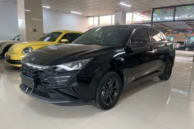 Dongfeng Aeolus Yixuan · 2025 год