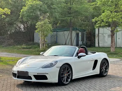 Porsche 718 · 2018 год