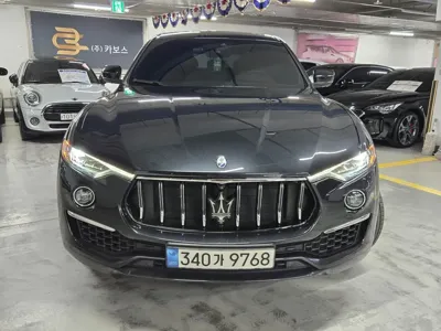 Maserati Levante 2022, 81612 км, за 30129.97 USD