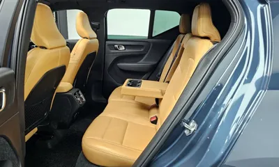 Volvo XC40 2021, 83573 км, за 17120.58 USD - фото 12