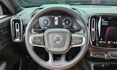 Volvo XC40 2021, 83573 км, за 17120.58 USD - фото 13