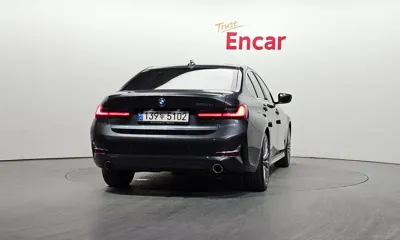 BMW 3-Series 2021, 78975 км, за 17417.2 USD