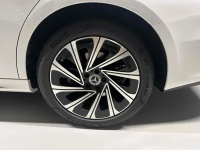 Mercedes-Benz E-Class 2026, 1500 км, за 55195.7 USD - фото 10