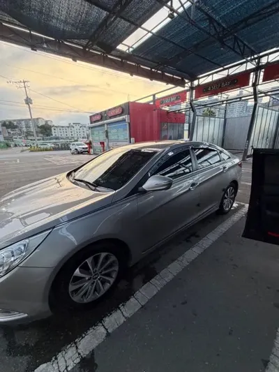 Hyundai Sonata 2014, 133296 км, за 2925.31 USD