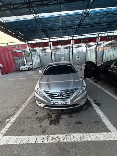 Hyundai Sonata 2014, 133296 км, за 2925.31 USD
