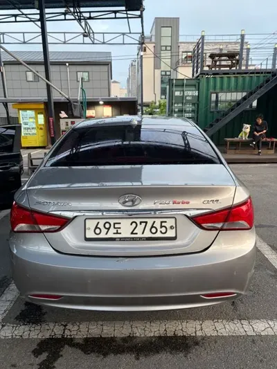 Hyundai Sonata 2014, 133296 км, за 2925.31 USD