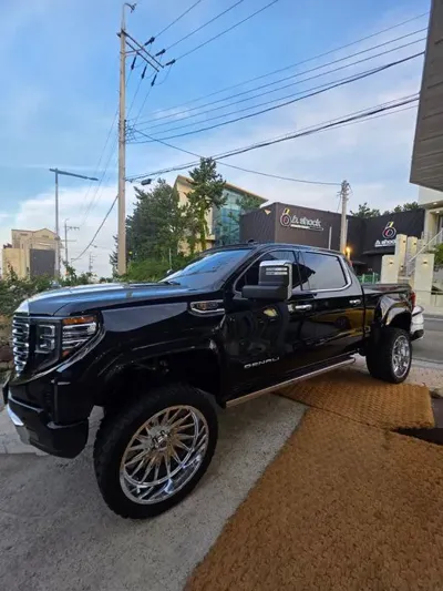 GMC Sierra